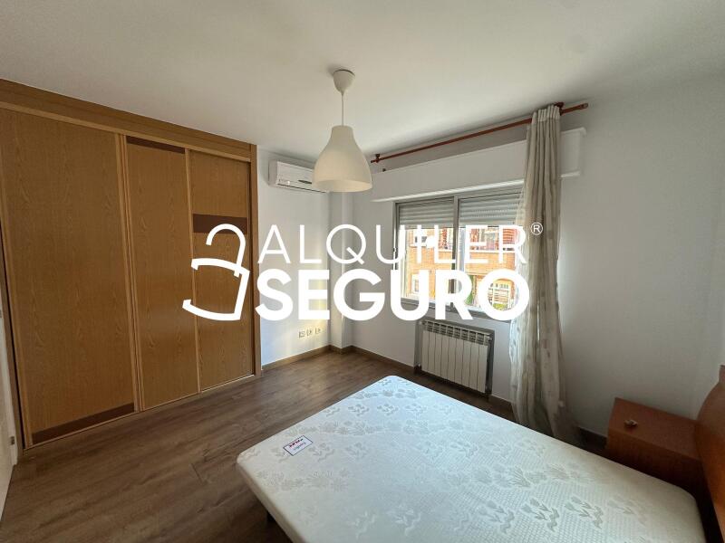 Piso en Calle Esteban Collantes, MADRID MADRID