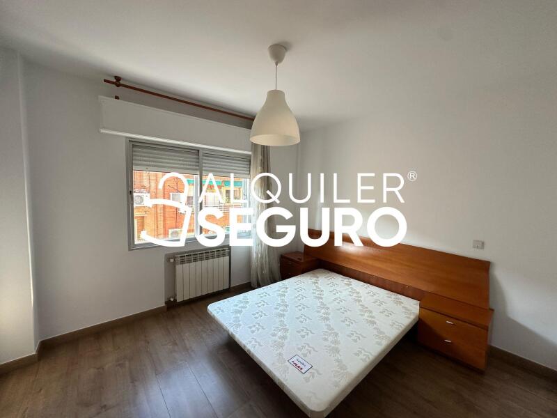 Piso en Calle Esteban Collantes, MADRID MADRID