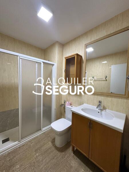 Piso en Calle Esteban Collantes, MADRID MADRID