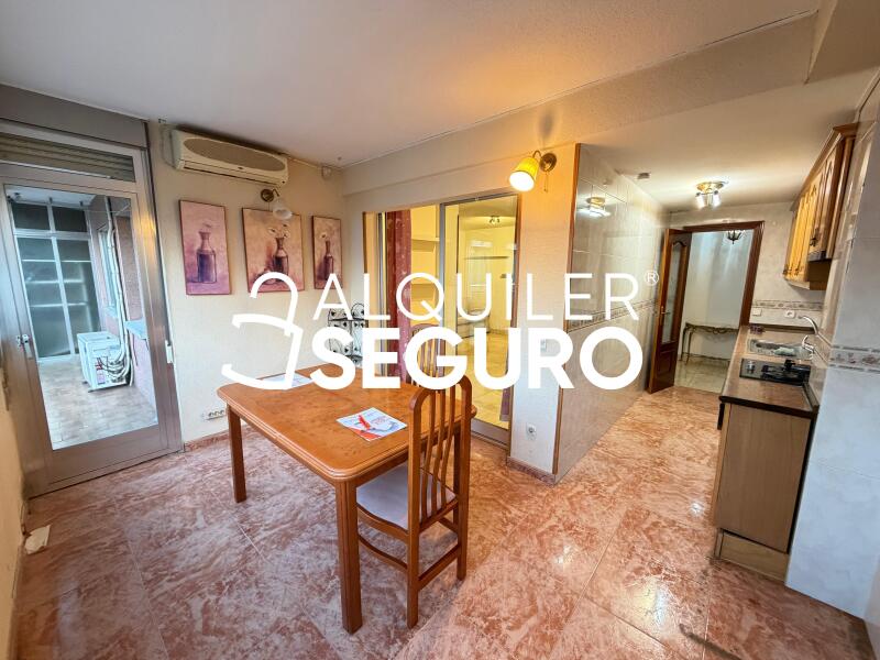 Inmueble en Calle Alcarria, MADRID