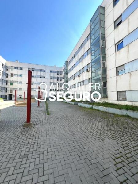 Inmueble en Avenida San Fermín, MADRID