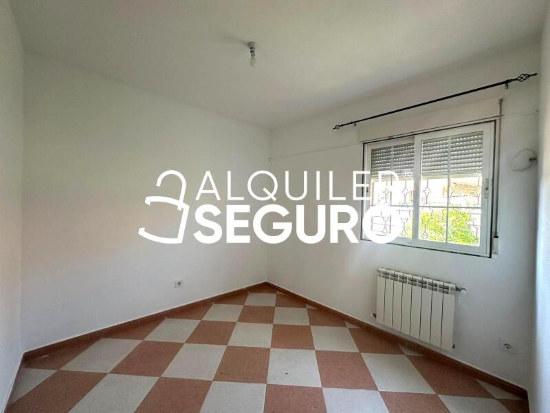 Piso en Calle Alfonso XI, NAVAS DEL REY MADRID