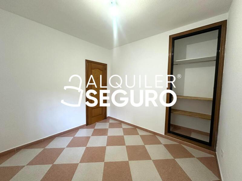 Piso en Calle Alfonso XI, NAVAS DEL REY MADRID