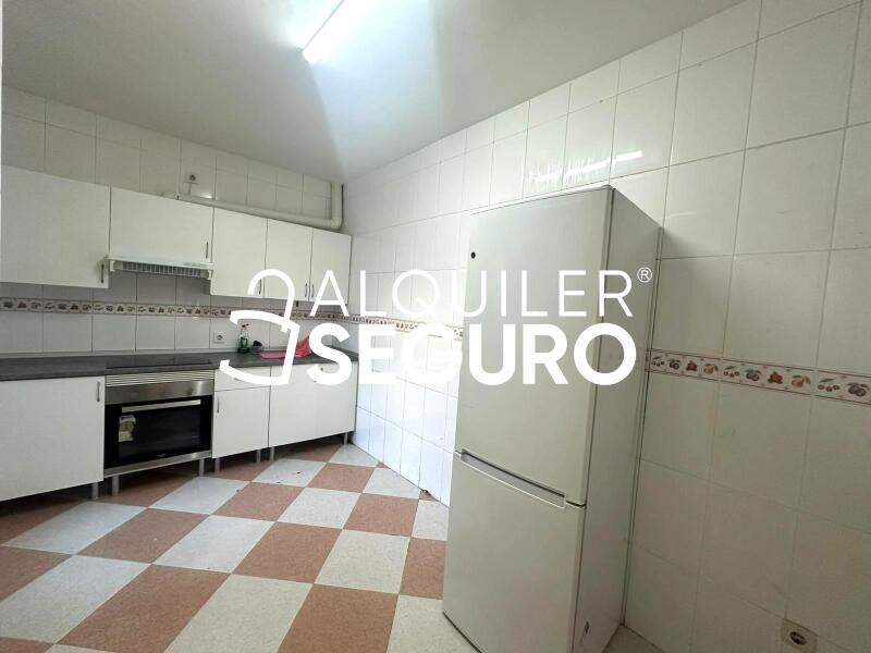 Piso en Calle Alfonso XI, NAVAS DEL REY MADRID