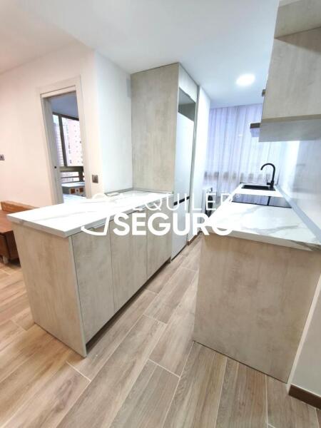 Piso en Calle  Kennedy , BENIDORM ALICANTE