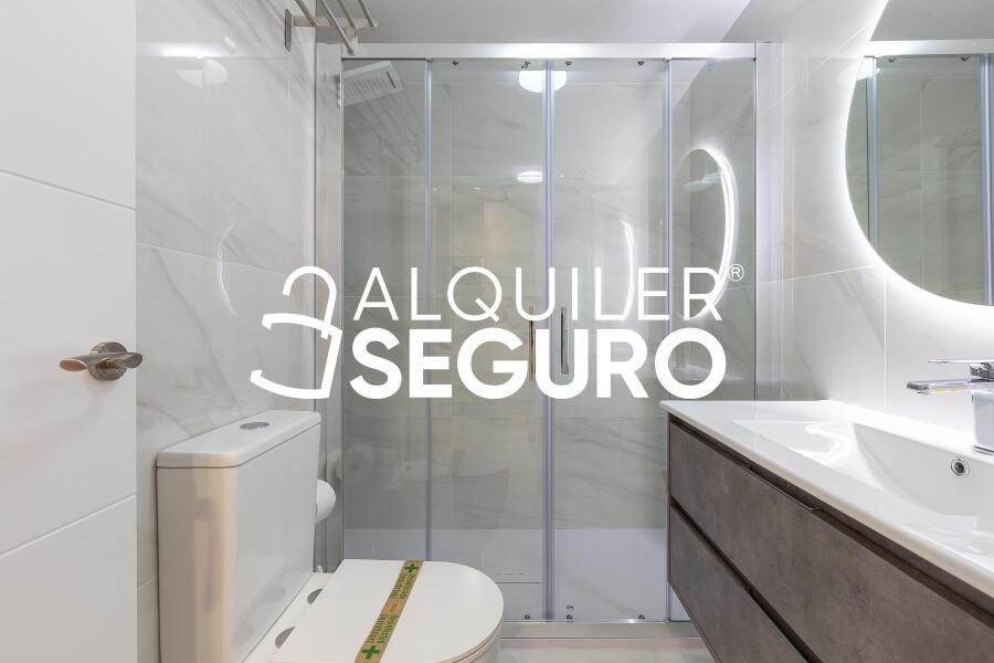 Piso en Calle BV Principe Alfonso Hohenloh, MARBELLA MÁLAGA