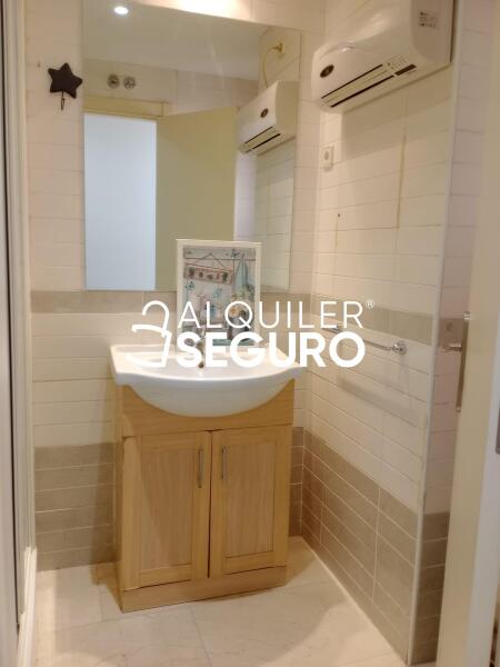 Inmueble en Calle de Sambara , MADRID