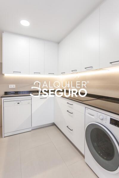 Inmueble en Calle de Víctor de la Serna, MADRID