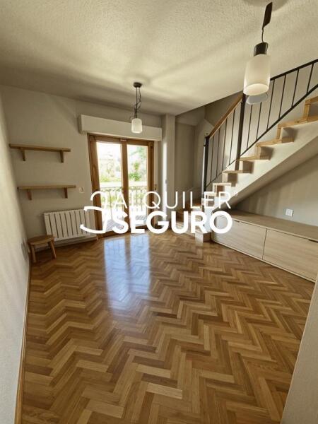 Inmueble en Calle Eugenia de Montijo , MADRID