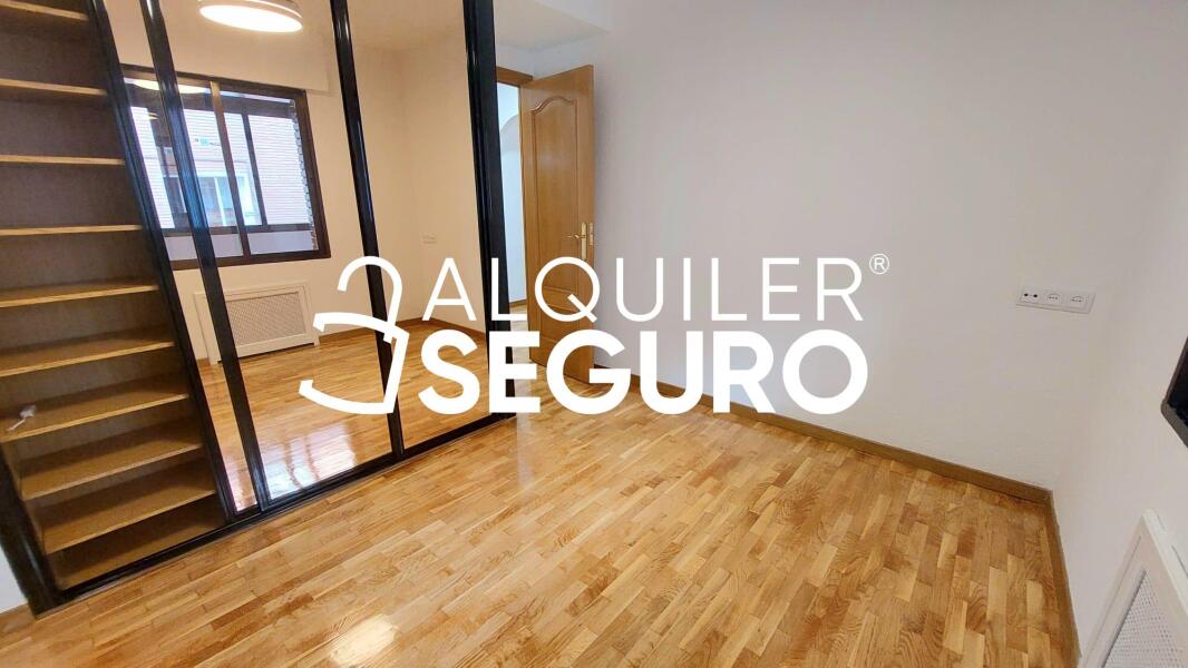 Inmueble en Calle de Chile, MADRID