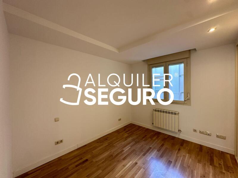 Inmueble en Calle Yecora, MADRID