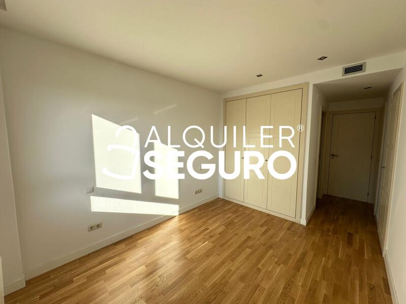 Inmueble en Calle Yecora, MADRID