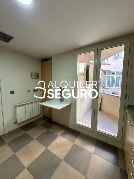 Inmueble en Calle Yecora, MADRID