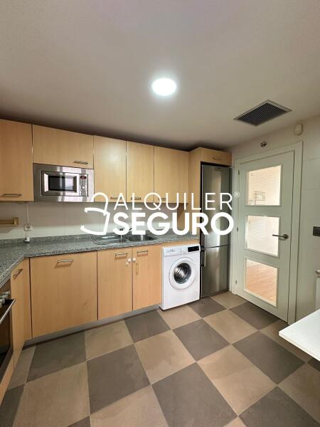 Inmueble en Calle Yecora, MADRID