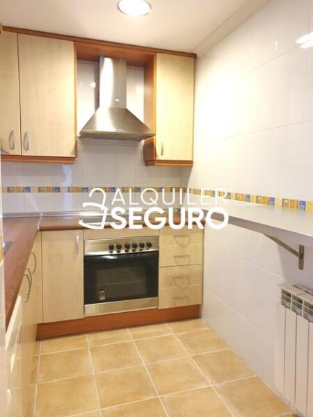 Piso en Calle Francisco Herrera , SESEÑA TOLEDO