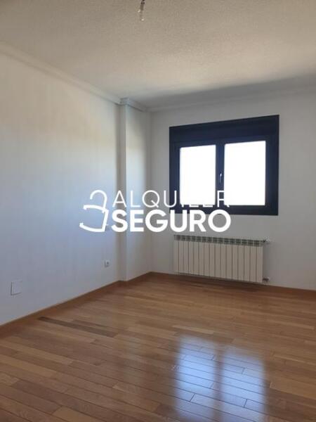 Piso en Calle Francisco Herrera , SESEÑA TOLEDO