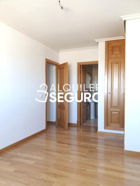 Piso en Calle Francisco Herrera , SESEÑA TOLEDO