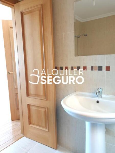 Piso en Calle Francisco Herrera , SESEÑA TOLEDO