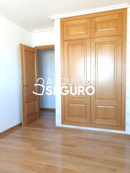 Piso en Calle Francisco Herrera , SESEÑA TOLEDO