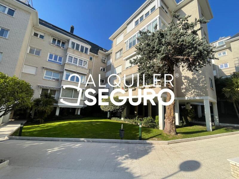 Inmueble en Plaza de los Residenciales, MADRID