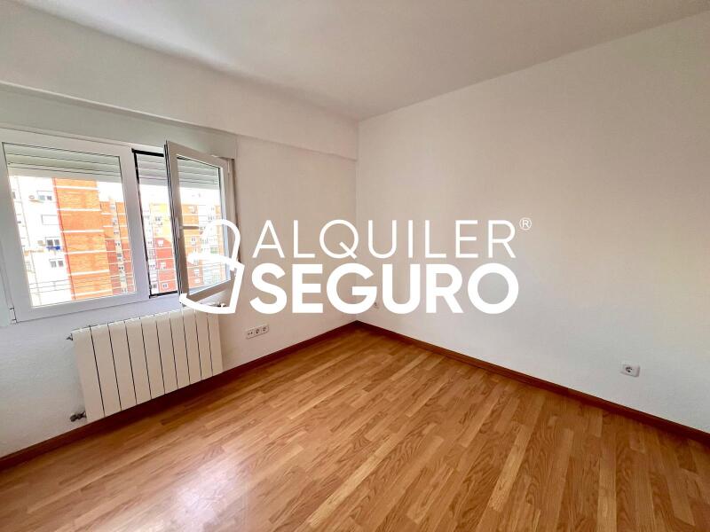 Inmueble en Plaza de Verín , MADRID