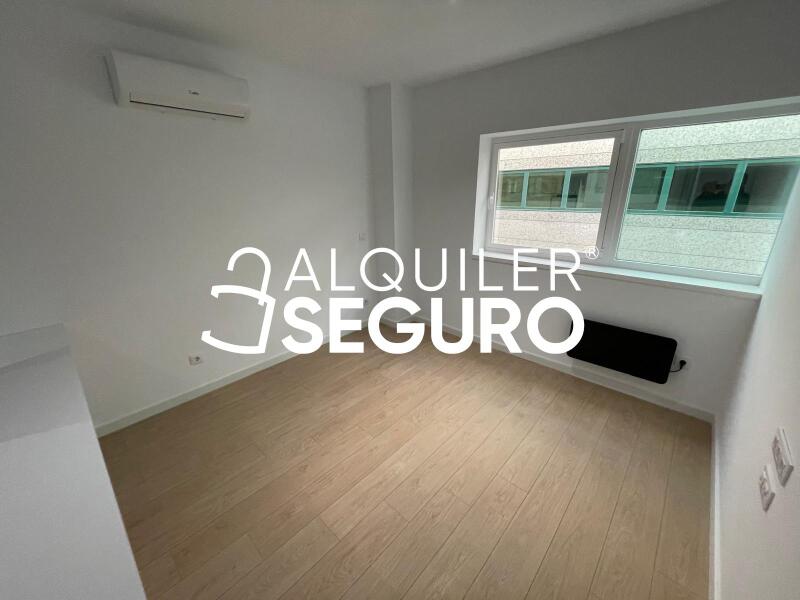 Inmueble en Avenida de Tenerife, MADRID