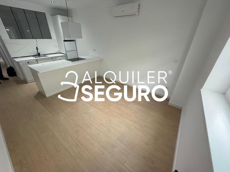 Inmueble en Avenida de Tenerife, MADRID