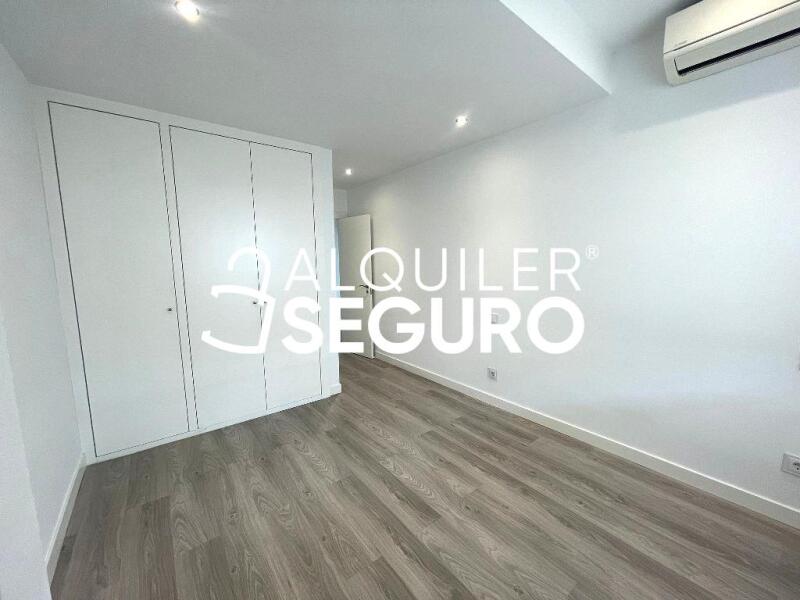 Piso en Calle de Agustin Duran  , MADRID MADRID