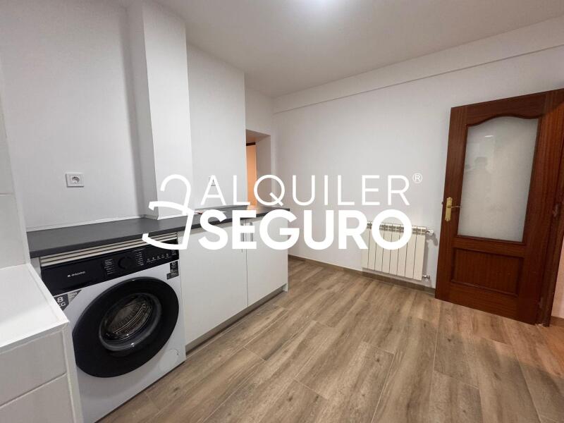 Inmueble en Calle Valmojado, MADRID