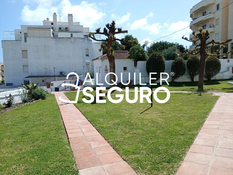 Piso en Avenida Carlota Alessandri, TORREMOLINOS MÁLAGA