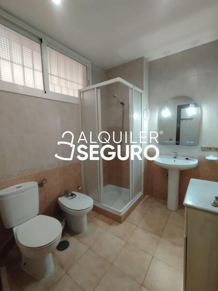 Piso en Avenida Matias Saez de Tejada , FUENGIROLA MÁLAGA