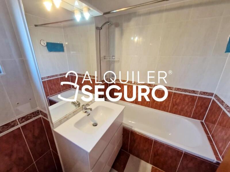 Inmueble en Calle Simón Hernandez, MADRID