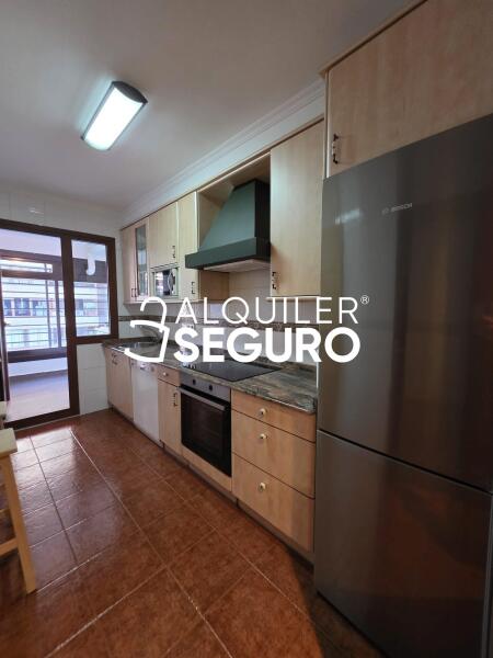 Piso en Calle Tomás Zubiria Ibarra, BILBAO VIZCAYA-BIZKAIA