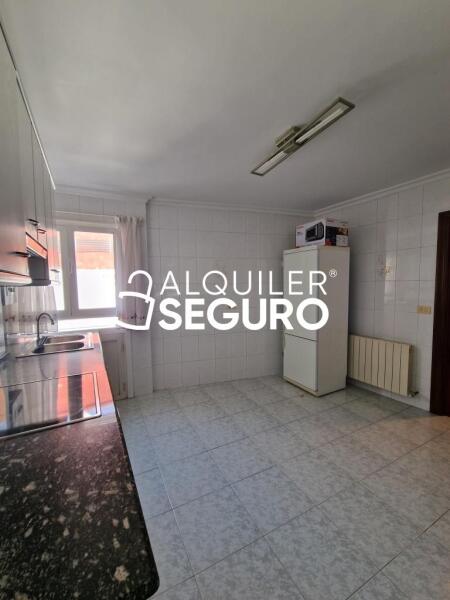 Piso en Avenida Ferrocarril, BILBAO VIZCAYA-BIZKAIA