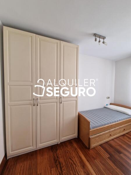 Piso en Avenida Ferrocarril, BILBAO VIZCAYA-BIZKAIA