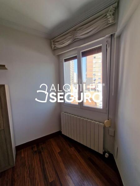 Piso en Avenida Ferrocarril, BILBAO VIZCAYA-BIZKAIA