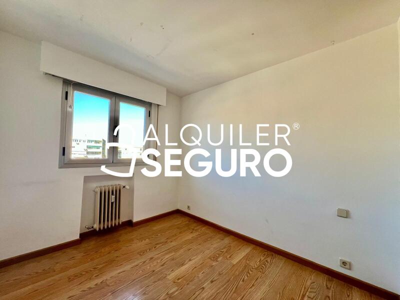 Inmueble en Calle Chiquinquirá, MADRID