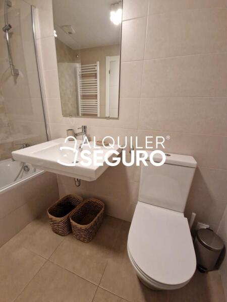 Piso en Calle Santa Ana, BILBAO VIZCAYA-BIZKAIA