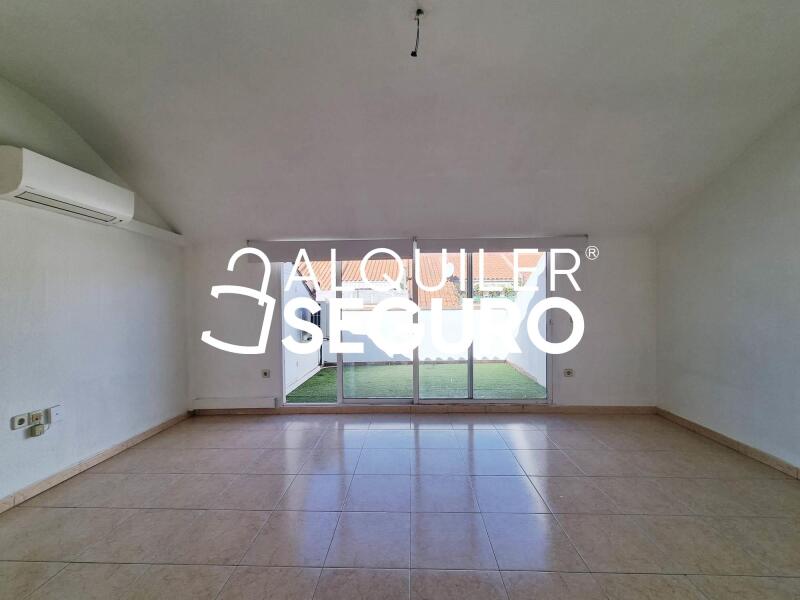 Piso en Calle La Tejera, VALDEMORILLO MADRID