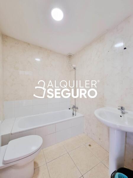 Piso en Calle La Tejera, VALDEMORILLO MADRID