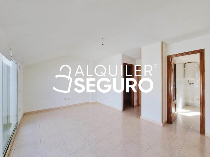 Piso en Calle La Tejera, VALDEMORILLO MADRID