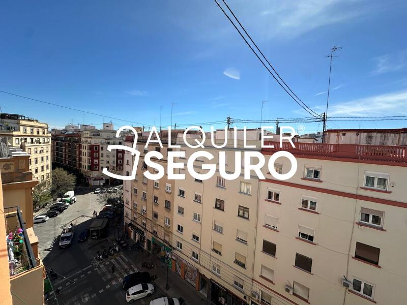 Piso en Calle San José de la Montaña, VALENCIA VALENCIA