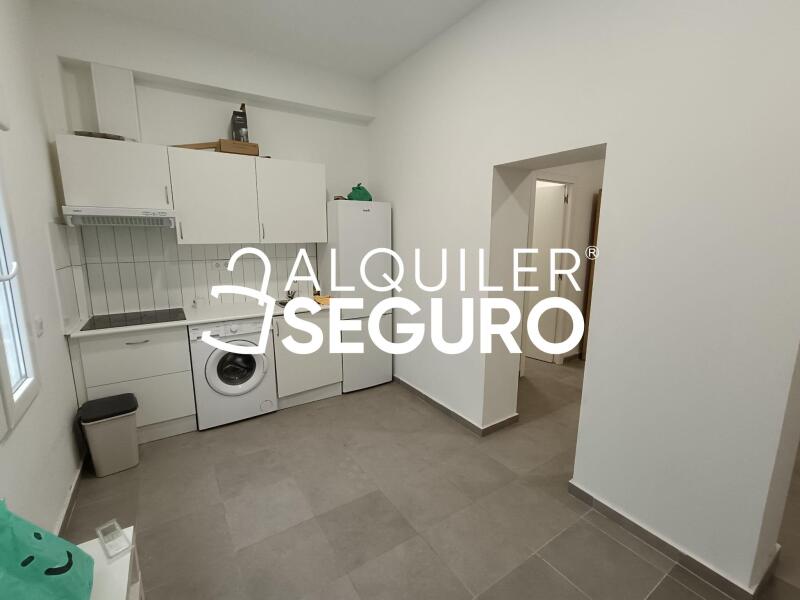 Inmueble en Calle Puerto de Canfranc, MADRID