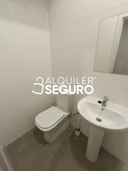 Inmueble en Calle Puerto de Canfranc, MADRID