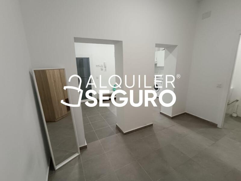 Inmueble en Calle Puerto de Canfranc, MADRID