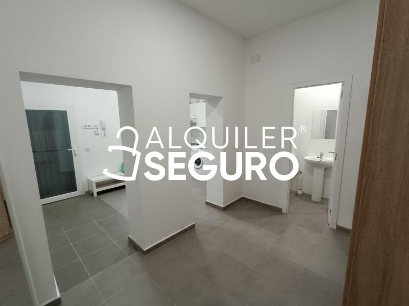 Inmueble en Calle Puerto de Canfranc, MADRID