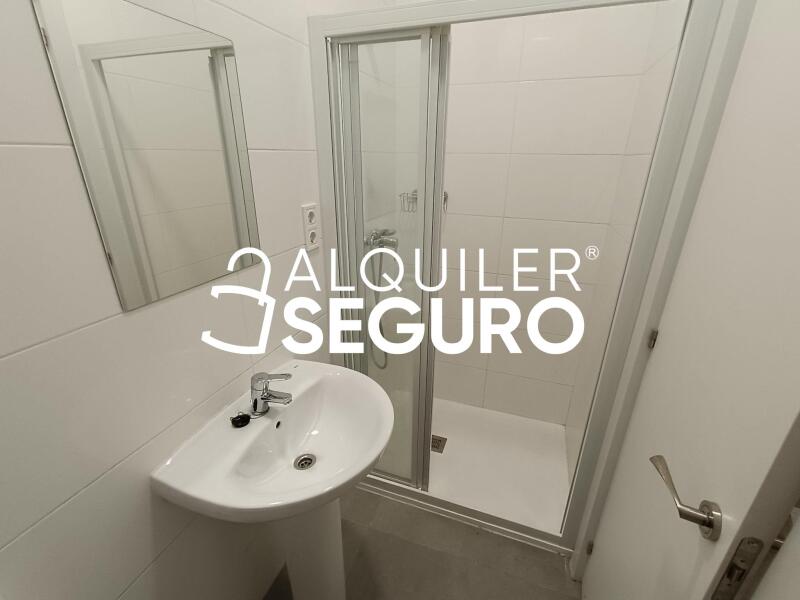 Inmueble en Calle Puerto de Canfranc, MADRID