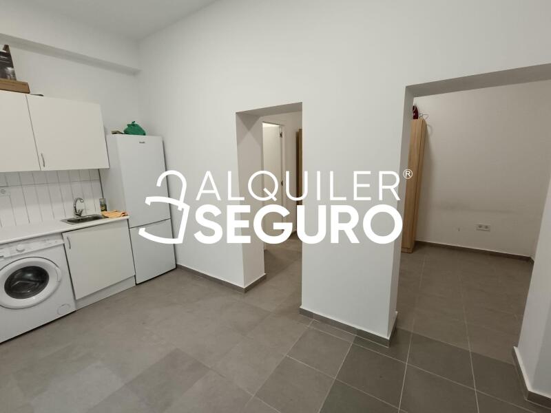 Inmueble en Calle Puerto de Canfranc, MADRID