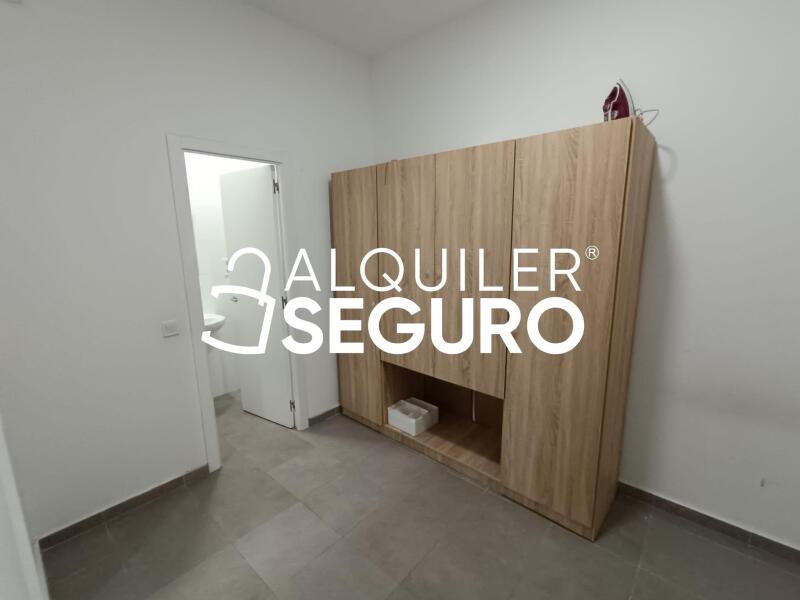 Inmueble en Calle Puerto de Canfranc, MADRID