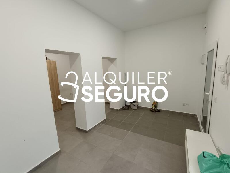 Inmueble en Calle Puerto de Canfranc, MADRID